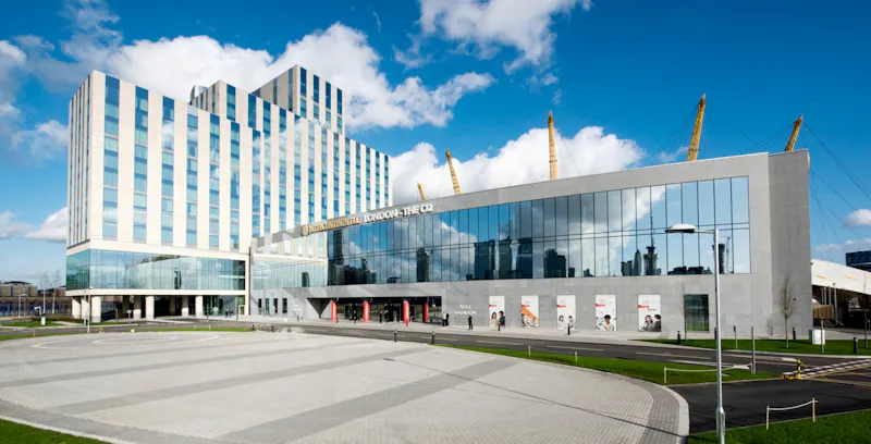 Greenwich Peninsula luxury hotel, R883 (photo 1)