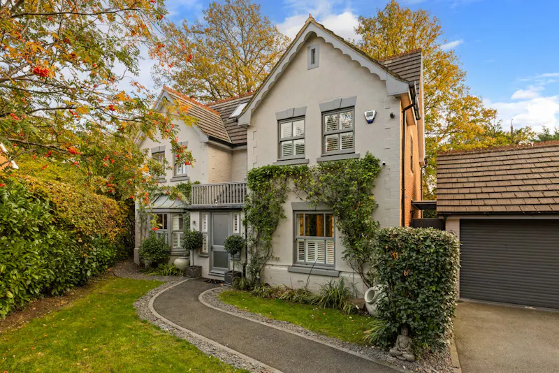 Renovated Claygate Home, D2851 (photo 48)