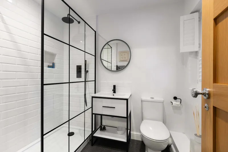 Bathroom at Renovated Claygate Home, D2851 (photo 29)