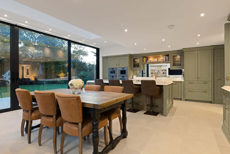 Renovated Claygate Home, D2851 (photo 9)