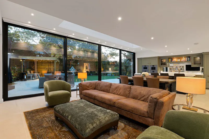 Renovated Claygate Home, D2851 (photo 13)