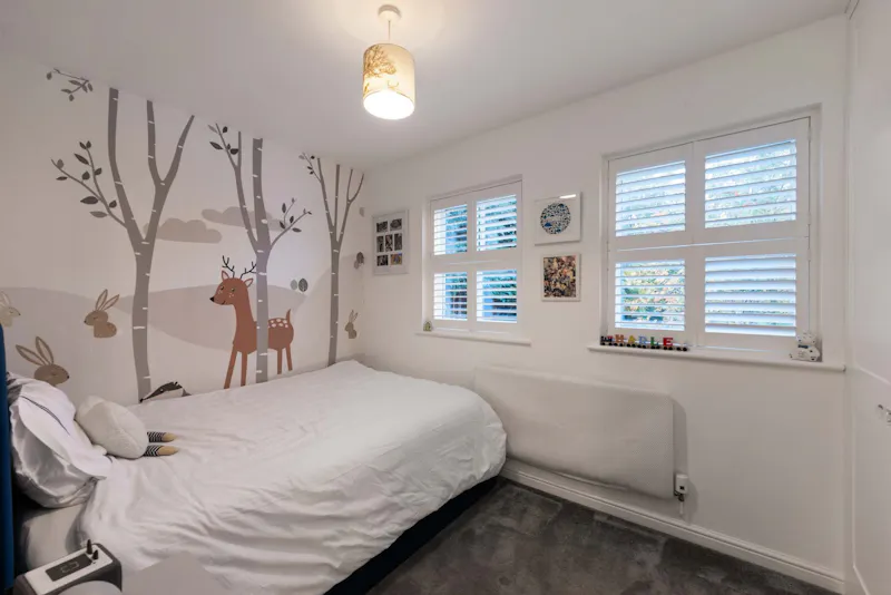 Bedroom at Renovated Claygate Home, D2851 (photo 27)