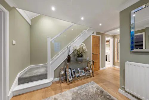Renovated Claygate Home, D2851