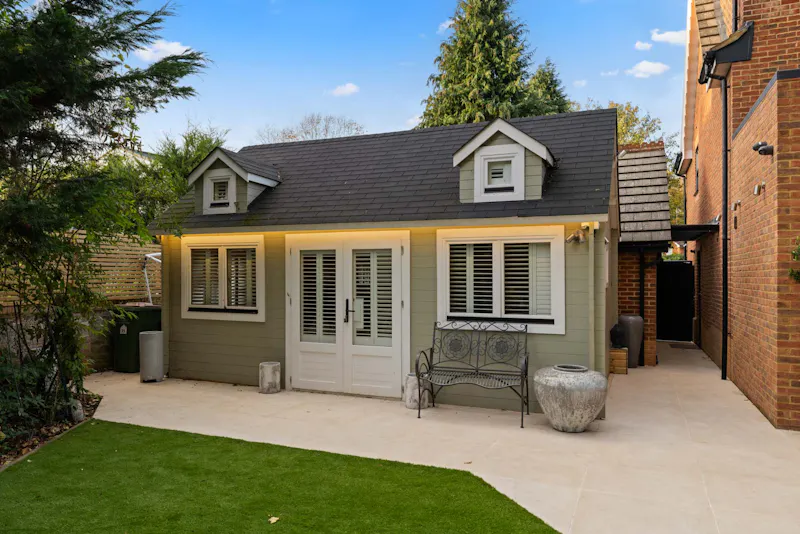 Renovated Claygate Home, D2851 (photo 44)