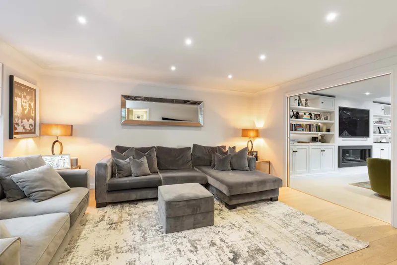 Renovated Claygate Home, D2851 (photo 18)
