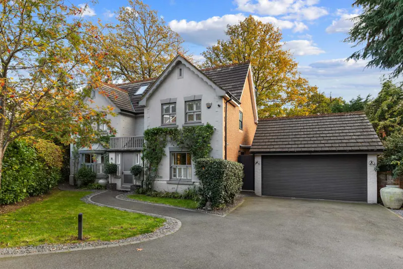 Renovated Claygate Home, D2851 (photo 49)