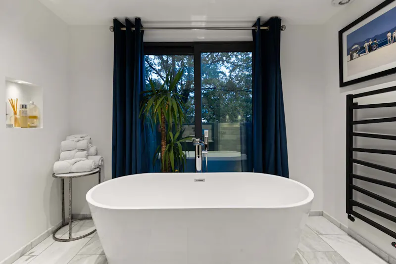 Renovated Claygate Home, D2851 (photo 37)