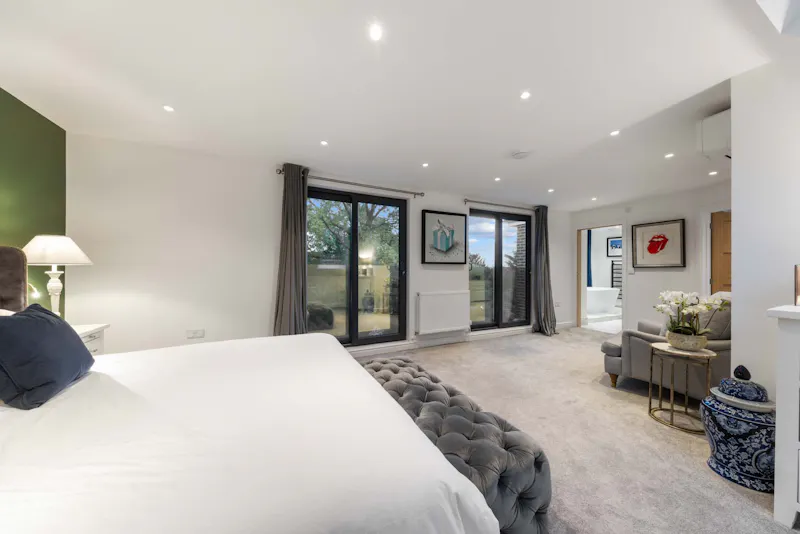 Renovated Claygate Home, D2851 (photo 33)