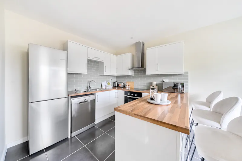 Kitchen at Light-filled Claygate Apartment, F1271 (photo 6)