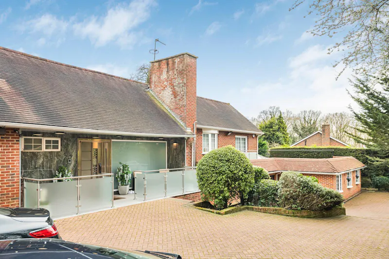 Hadley Wood luxe home, D2854 (photo 77)