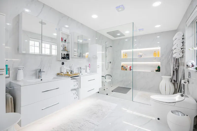 Bathroom at Hadley Wood luxe home, D2854 (photo 38)