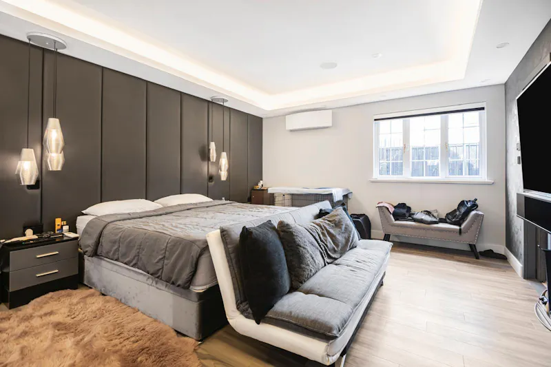 Bedroom at Hadley Wood luxe home, D2854 (photo 41)