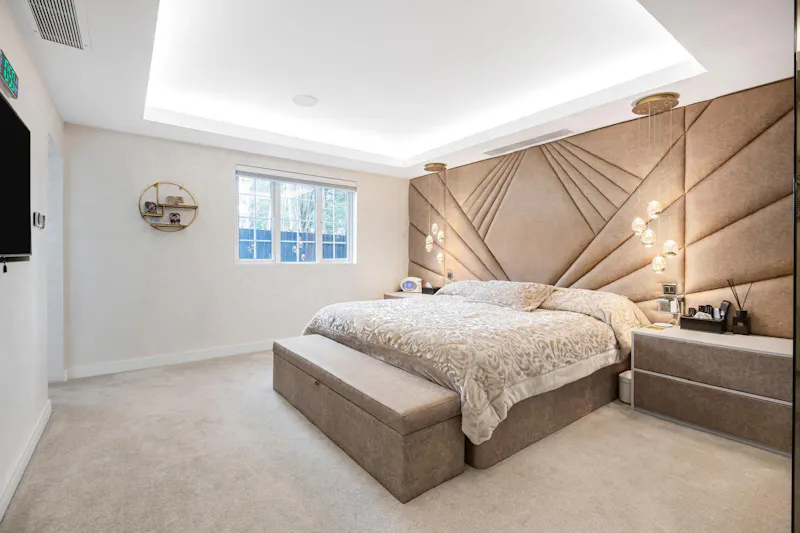 Bedroom at Hadley Wood luxe home, D2854 (photo 36)
