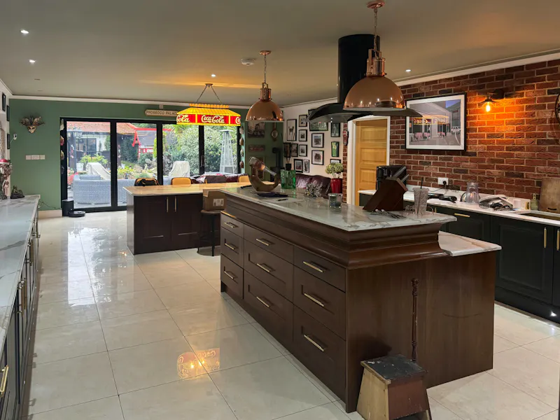 Uxbridge Modern Mansion, D2852 (photo 6)