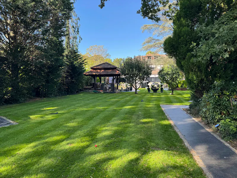 Uxbridge Modern Mansion, D2852 (photo 18)