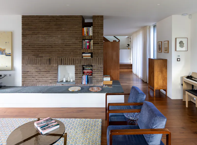Living Room at Mid-Century Dulwich home, D2855 (photo 6)