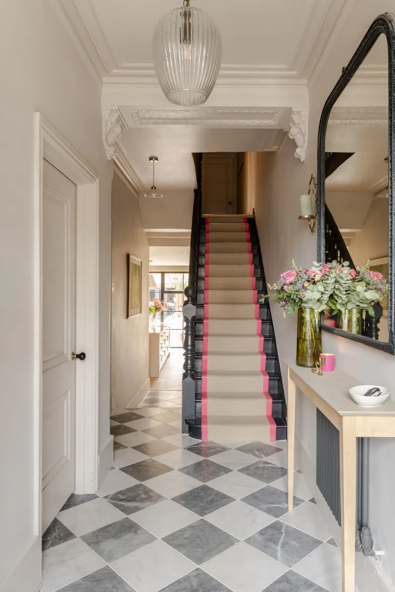 Entrance hall at Tasteful Muswell Hill Edwardian, E550 (photo 3)