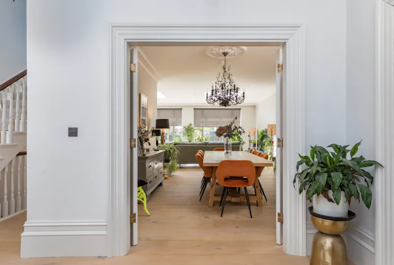 Stylish Hove house, B1993 (photo 18)
