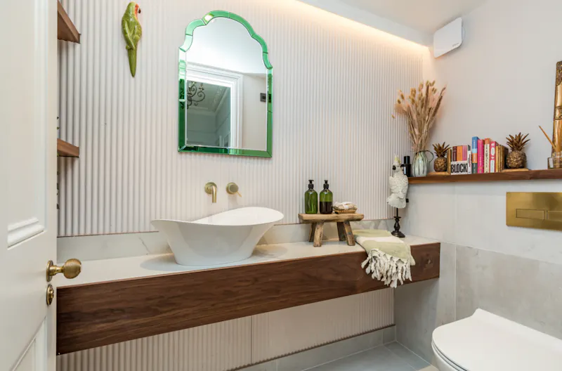 Bathroom at Stylish Hove house, B1993 (photo 21)
