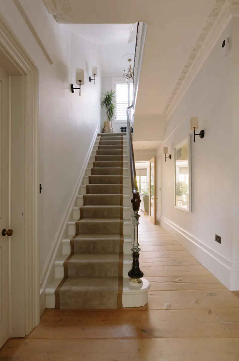 Staircase at Stylish Hove house, B1993 (photo 26)