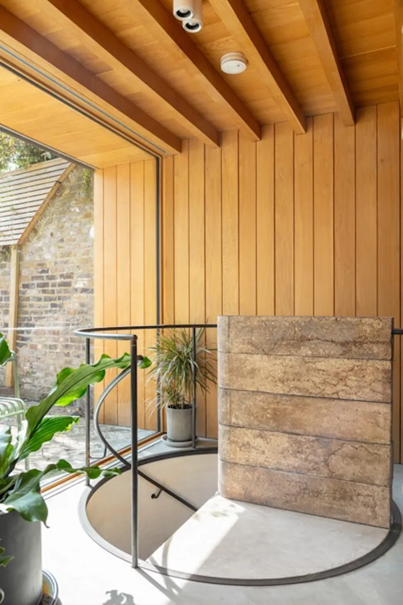 Architectural Camden Townhouse, A1684 (photo 11)
