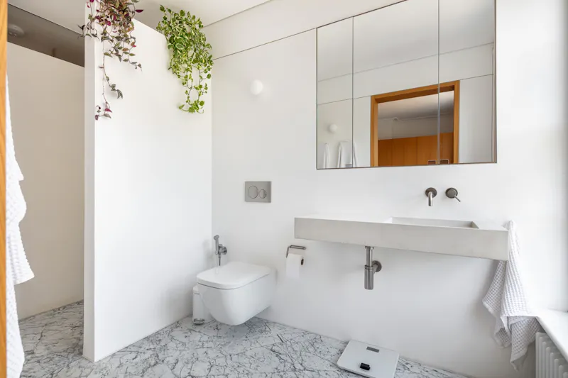 Shower at Architectural Camden Townhouse, A1684 (photo 18)