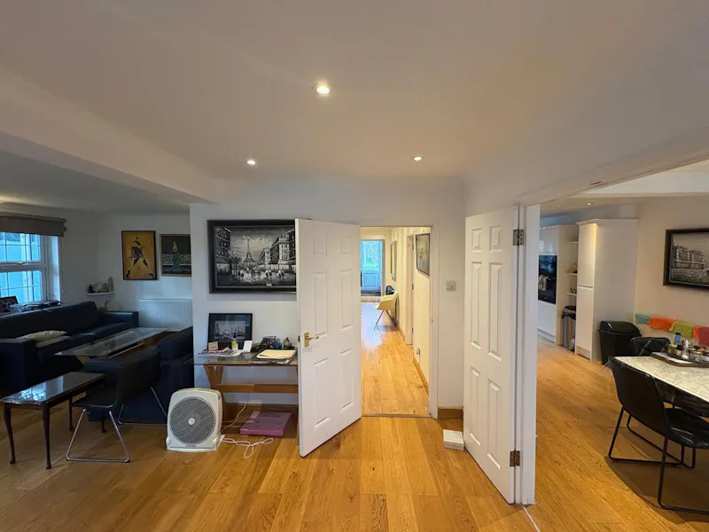 Pinner family home, D2863 (photo 4)