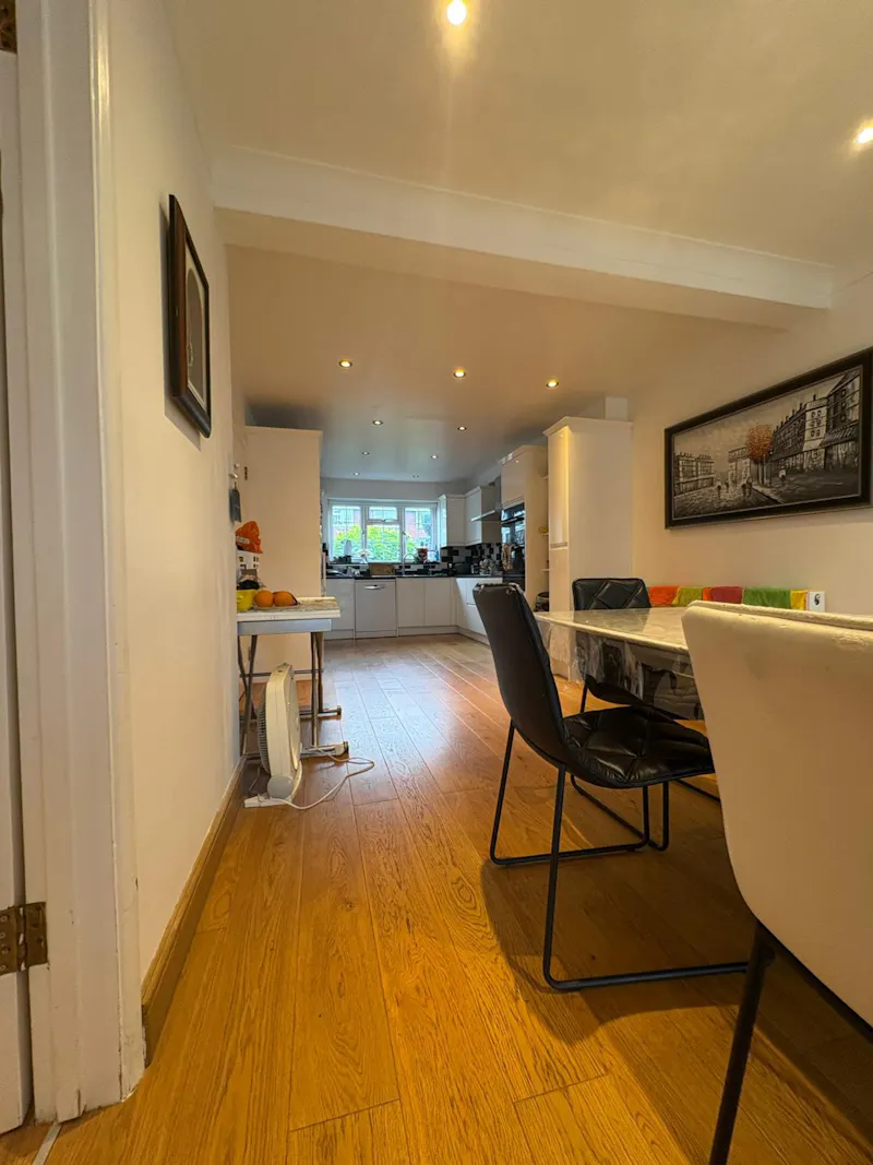 Pinner family home, D2863 (photo 12)