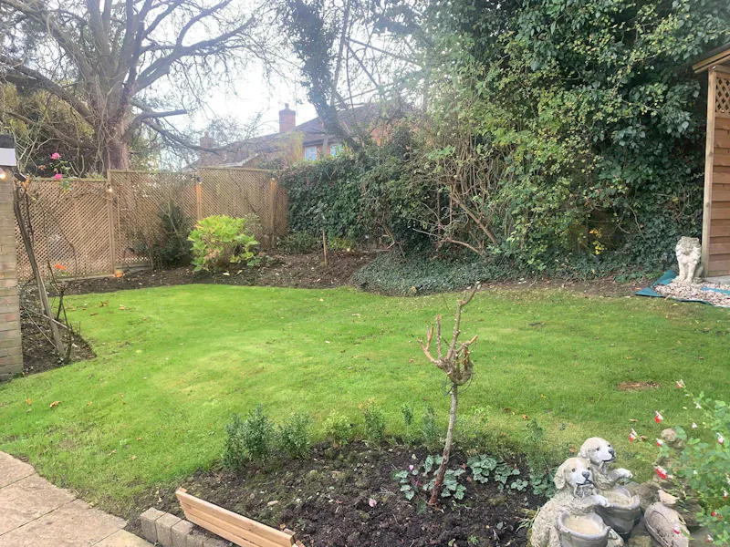 Garden at Pinner family home, D2863 (photo 26)