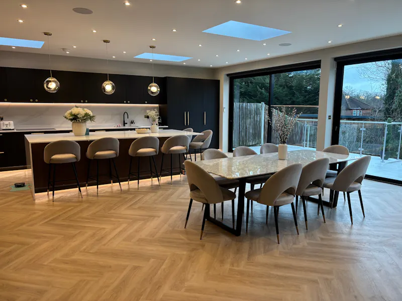 Mill Hill modern family home, D2873 (photo 13)