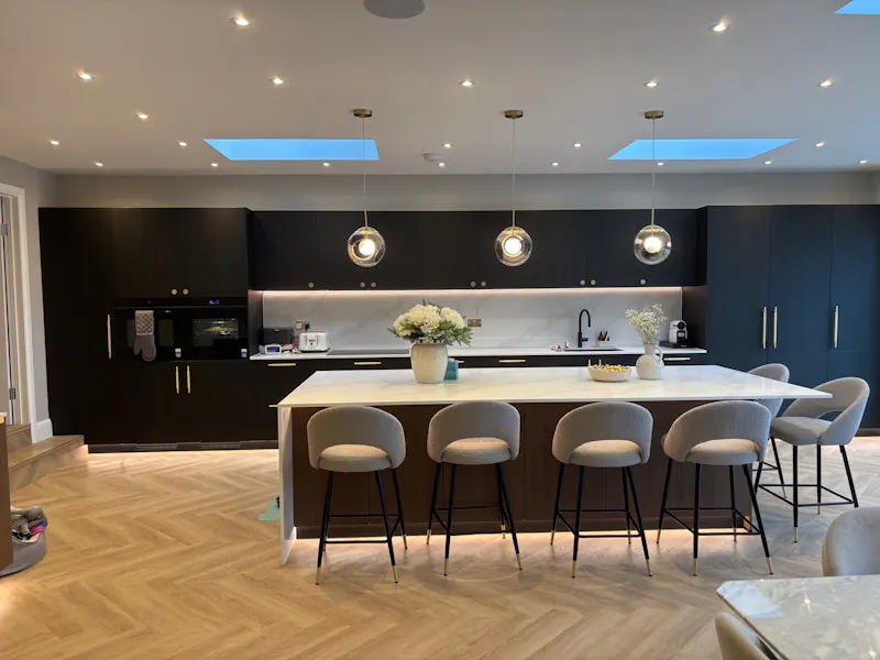 Mill Hill modern family home, D2873 (photo 12)