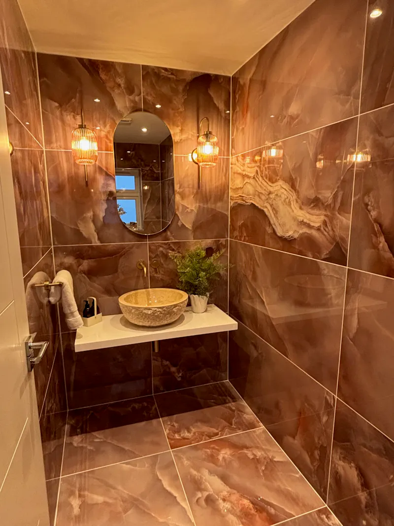 Bathroom at Mill Hill modern family home, D2873 (photo 19)
