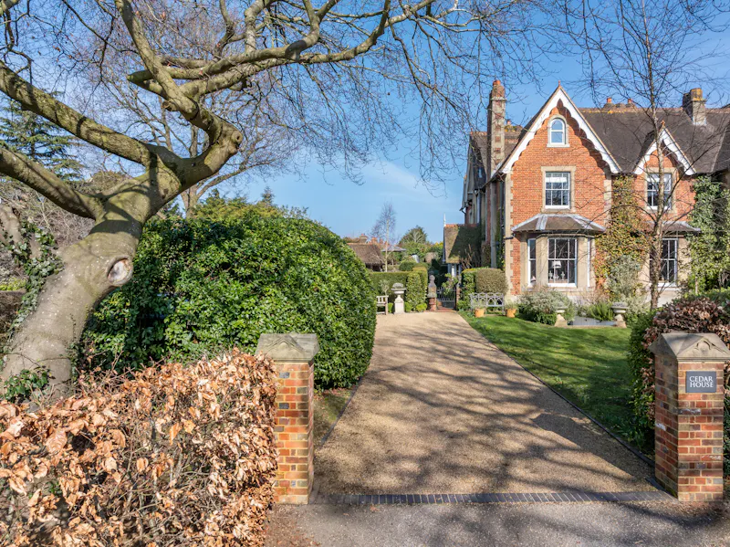 Stunning Dorking Victorian Home, B2115 (photo 27)