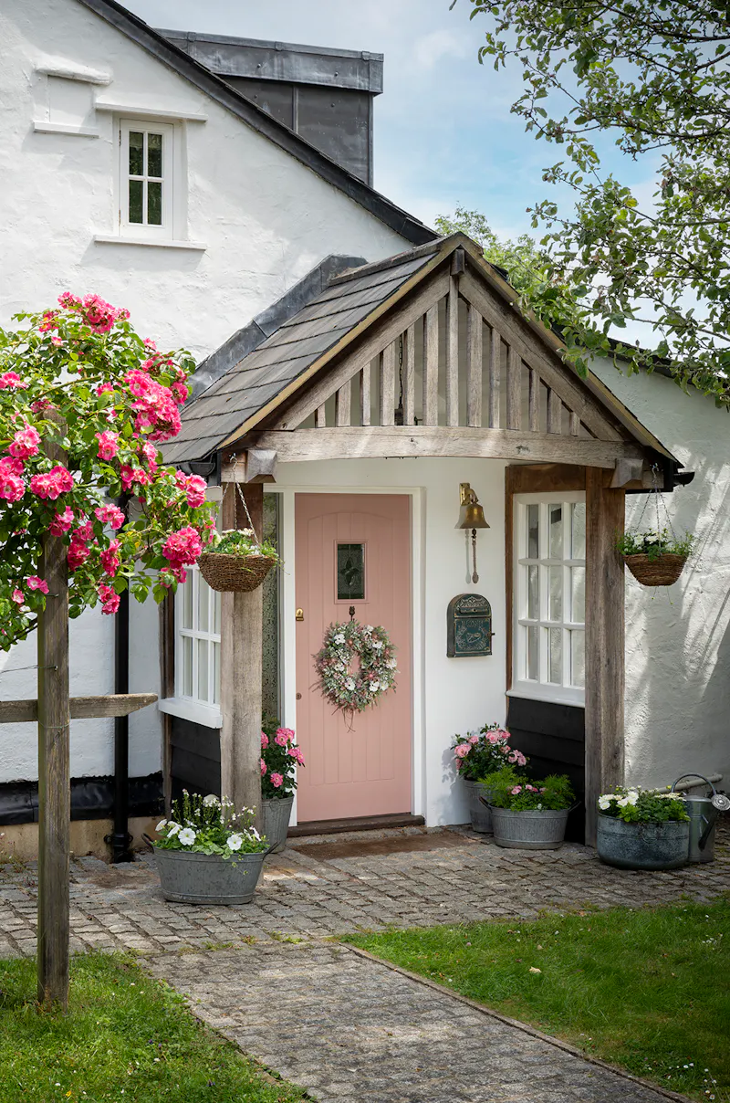 Colourful cosy Hertford cottage, C954 (photo 2)