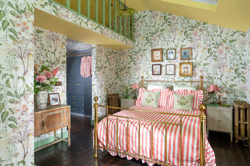 Bedroom at Colourful cosy Hertford cottage, C954 (photo 29)