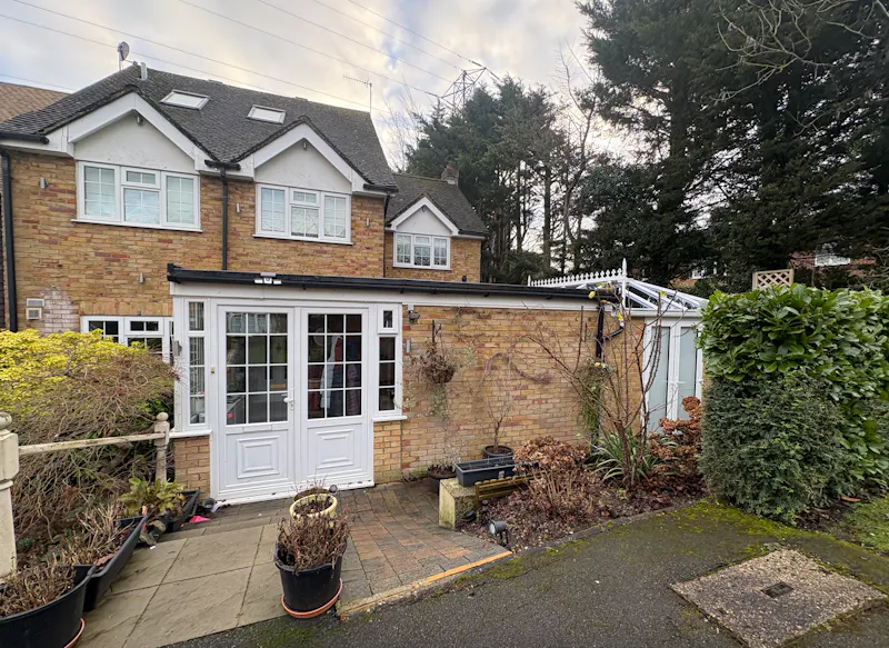 Pinner family home, D2863 (photo 1)