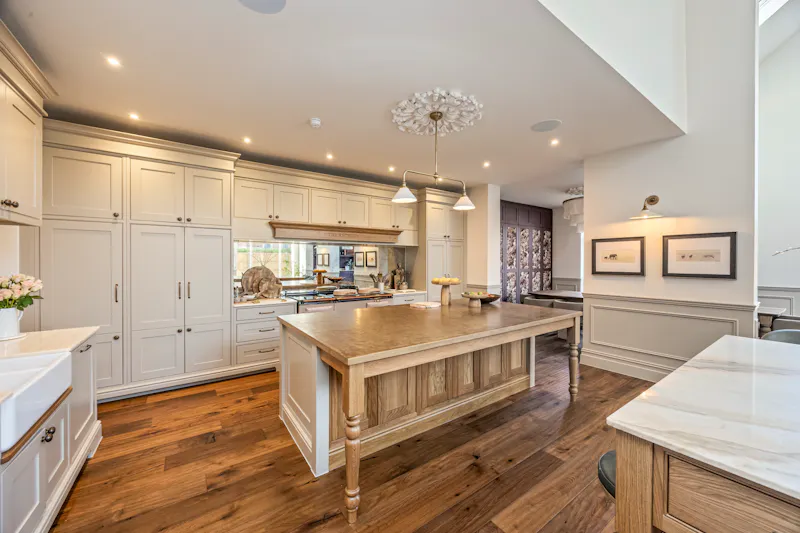 Kitchen at Renovated Hove rectory , B2117 (photo 4)