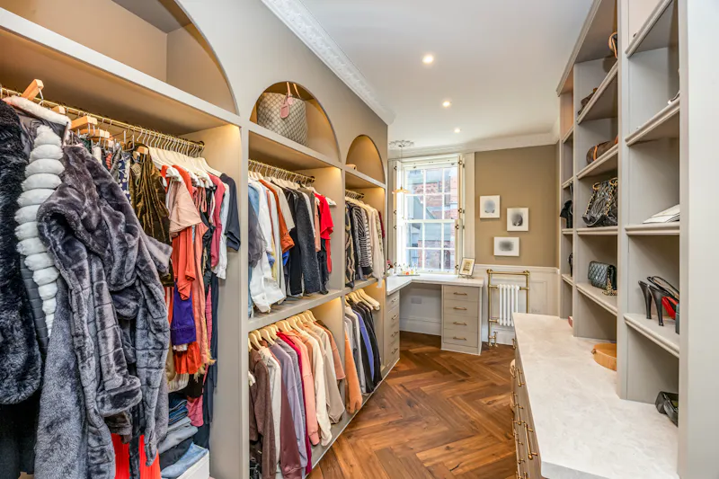 Dressing room at Renovated Hove rectory , B2117 (photo 27)