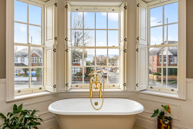 Renovated Hove rectory , B2117 (photo 24)