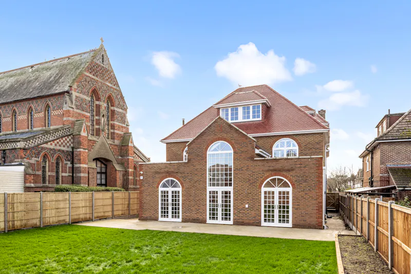 Renovated Hove rectory , B2117 (photo 45)