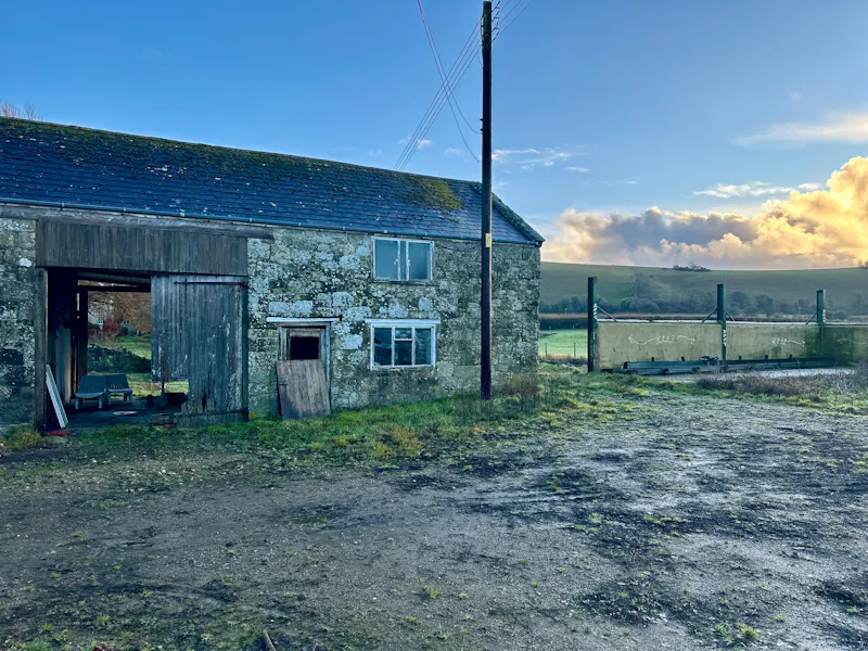 Derelict georgian Tisbury barns, N567 (photo 18)
