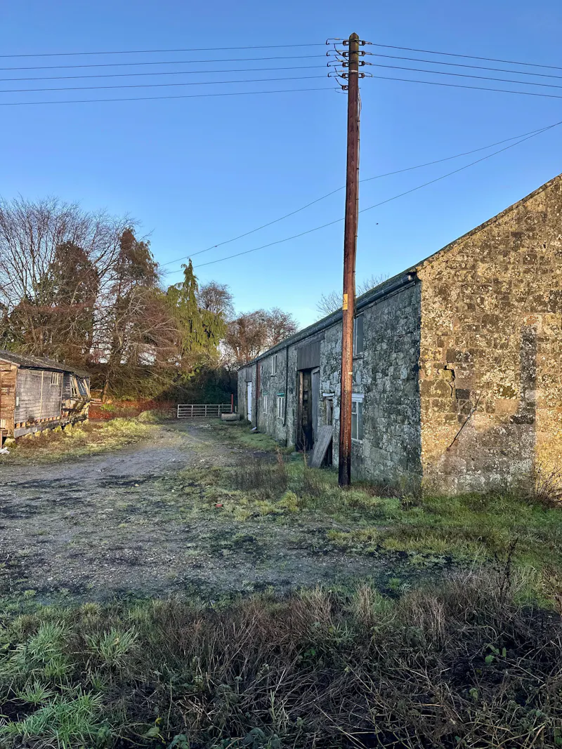 Derelict georgian Tisbury barns, N567 (photo 13)
