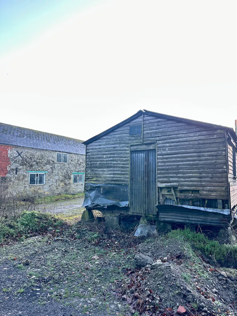 Derelict georgian Tisbury barns, N567 (photo 15)