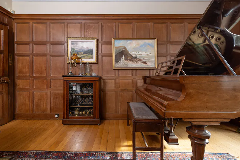 Stylish Folkestone Home, D2864 (photo 18)