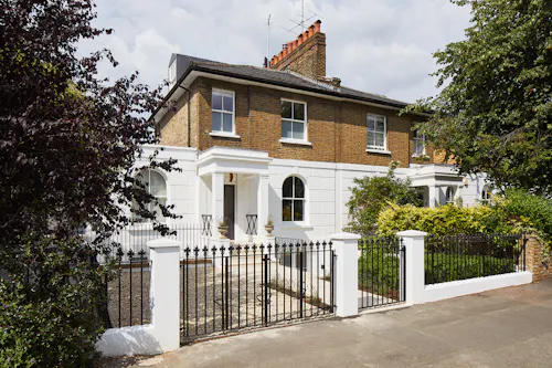 Refined Haggerston home, B2120