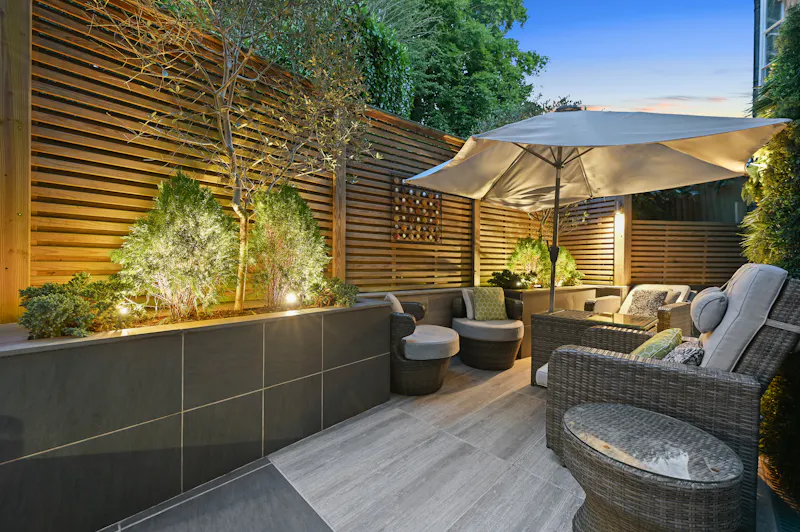 Sleek Modern Harrow apartment, B2118 (photo 23)