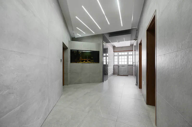 Sleek Modern Harrow apartment, B2118 (photo 12)