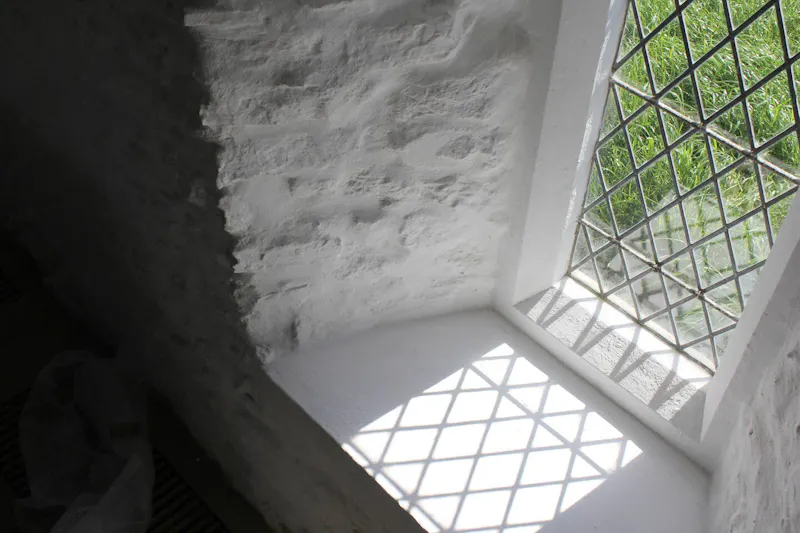 Cosy Medieval Welsh church, CH128 (photo 8)
