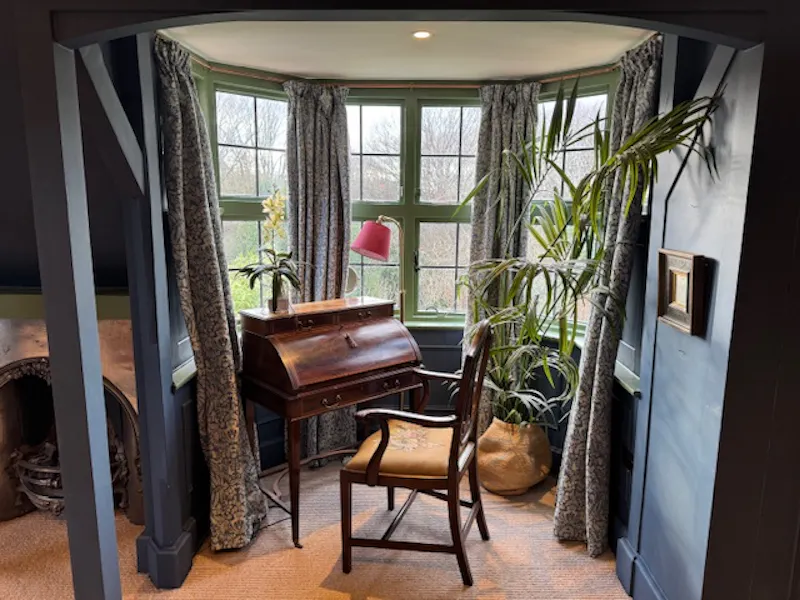 Study at Character period Hampstead Home, E551 (photo 29)
