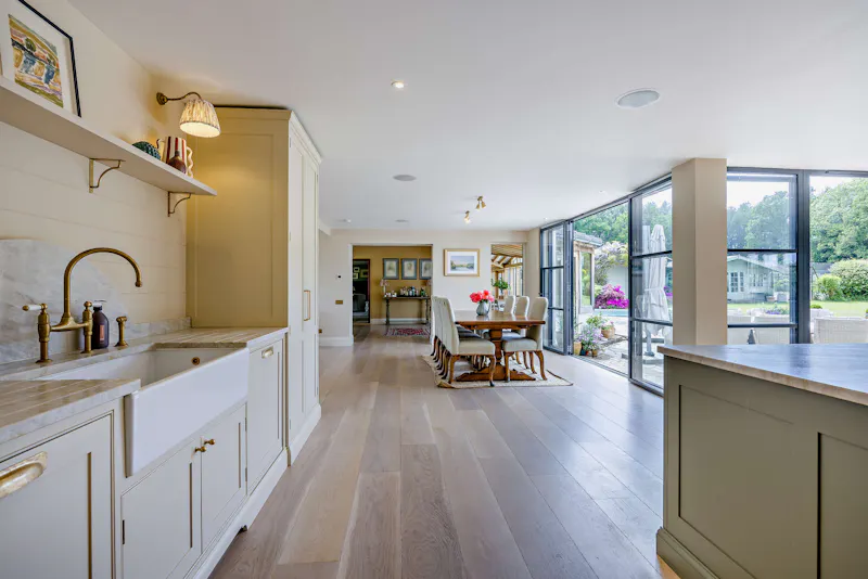 Modern 1970s Tadley Renovation , D2865 (photo 9)
